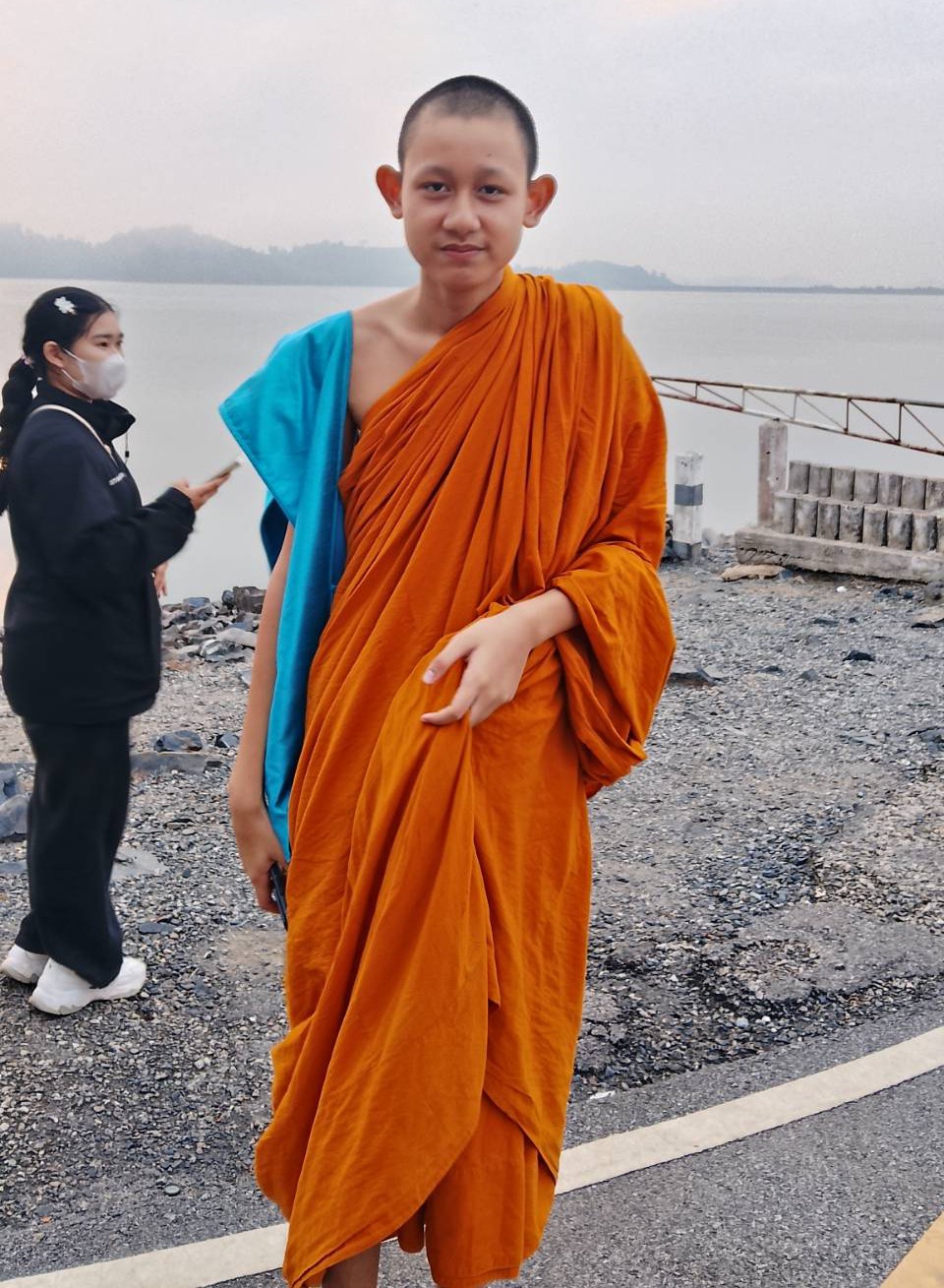 เอารูปผู้หญิงออก